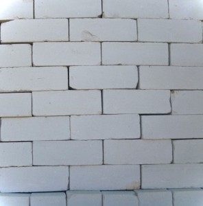 Кирпич белый рядовой отличный выбор для стен